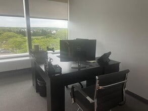 115 Broadhollow Rd, Melville, NY à louer Photo intérieure– Image 1 sur 5