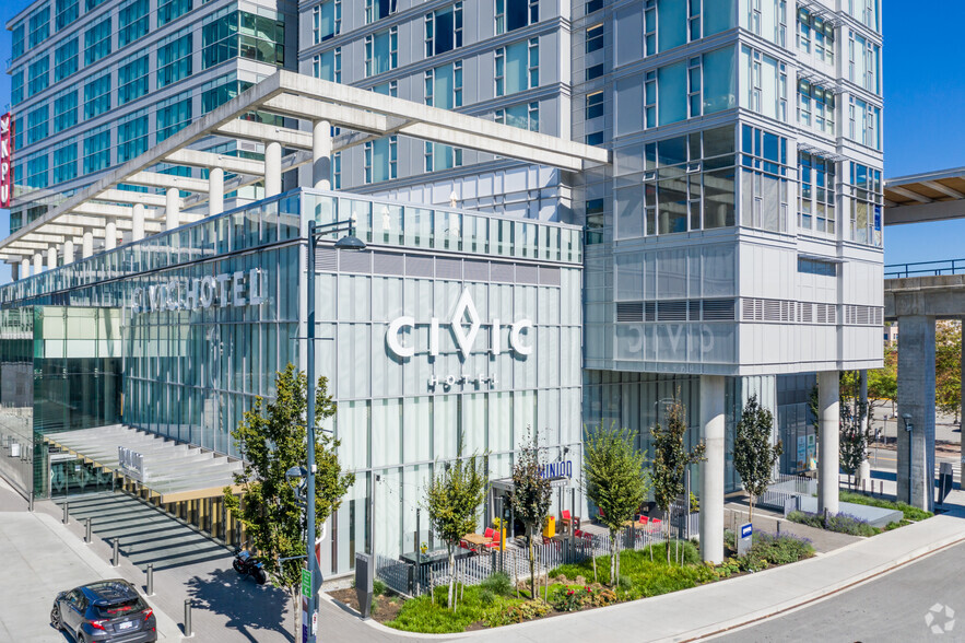 13475 Central Av, Surrey, BC à louer - Photo de l’immeuble – Image 3 sur 16