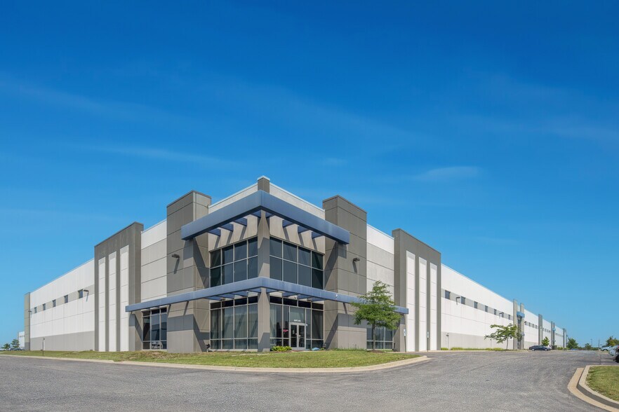 10601 Seymour Ave, Franklin Park, IL à louer - Photo de l’immeuble – Image 2 sur 6