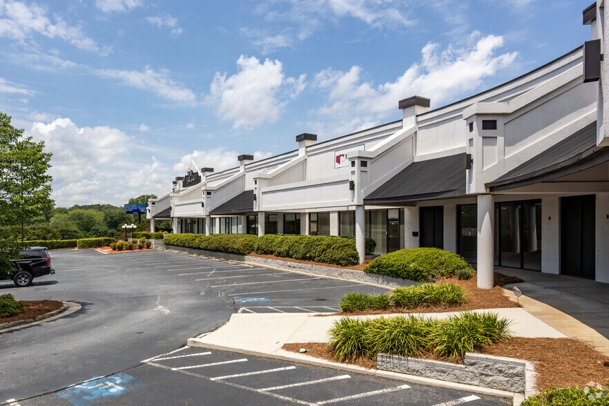 5442 Frontage Rd, Forest Park, GA à louer - Photo de l’immeuble – Image 3 sur 16