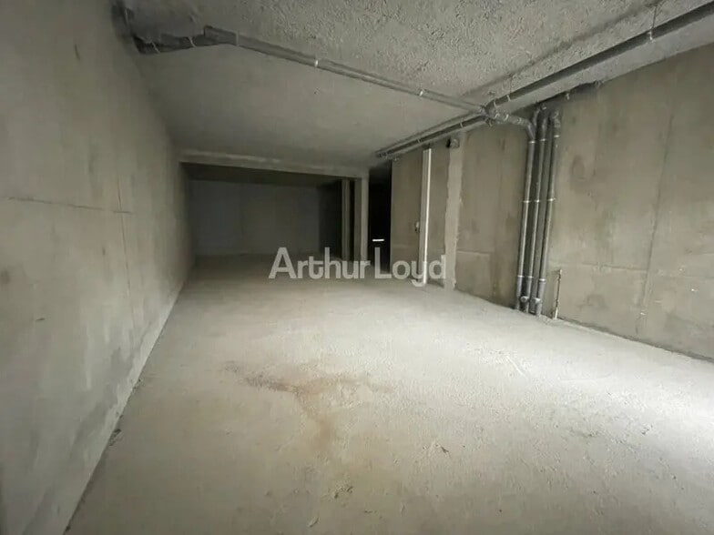Local commercial dans Reims à vendre - Photo intérieure – Image 3 sur 4