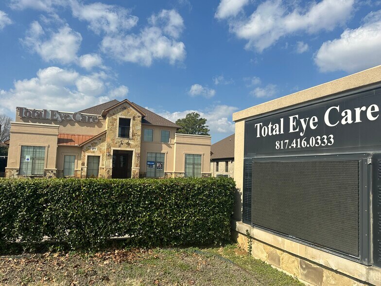 6114 Colleyville Blvd, Colleyville, TX à vendre - Photo de l’immeuble – Image 2 sur 20