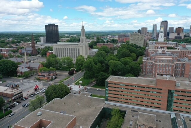 190 Farmington Ave, Hartford, CT à vendre - Photo de l’immeuble – Image 2 sur 13