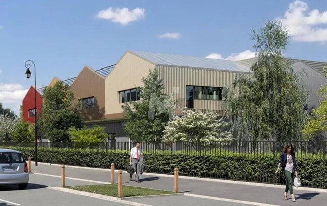 Plus de détails pour Local d’activités à vendre