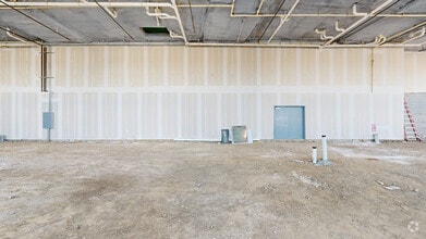 100 E Main St, Lewisville, TX à louer Numérisation 3D Matterport– Image 1 sur 12