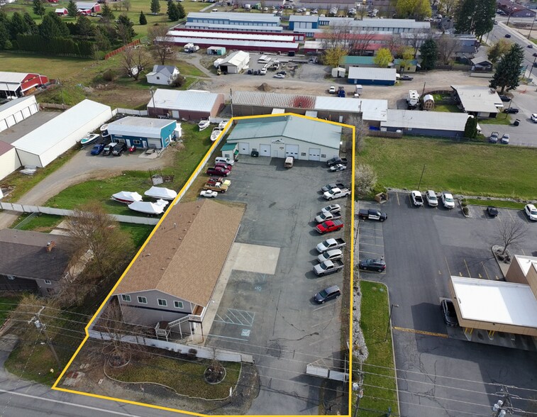 108 E Hanley Ave, Coeur d'Alene, ID à vendre - Photo principale – Image 1 sur 38