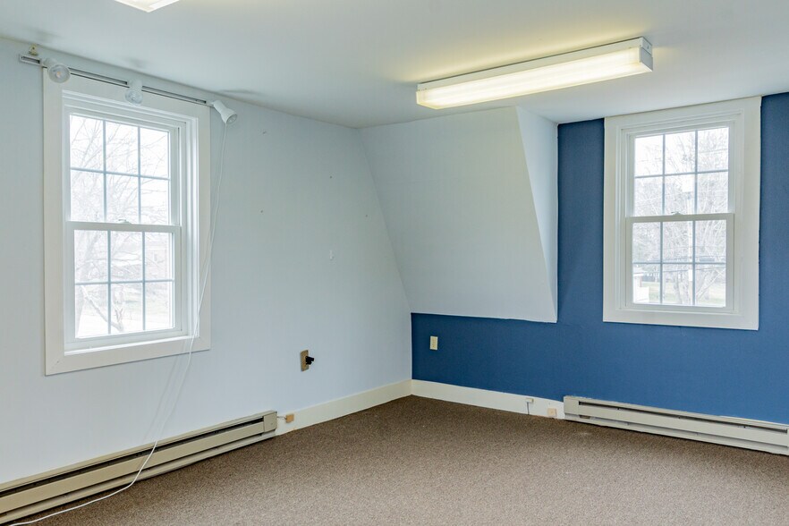 527 Ocean Ave, Portland, ME à vendre - Photo de l’immeuble – Image 3 sur 8