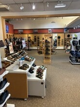 181 E Broadway, Eugene, OR à louer Photo de l’immeuble– Image 2 sur 6