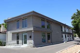 244 W 300 S, Provo, UT à louer Photo de l’immeuble– Image 2 sur 4