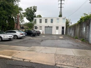 81 N Forest Ave, Rockville Centre, NY à louer Photo de l’immeuble– Image 1 sur 11