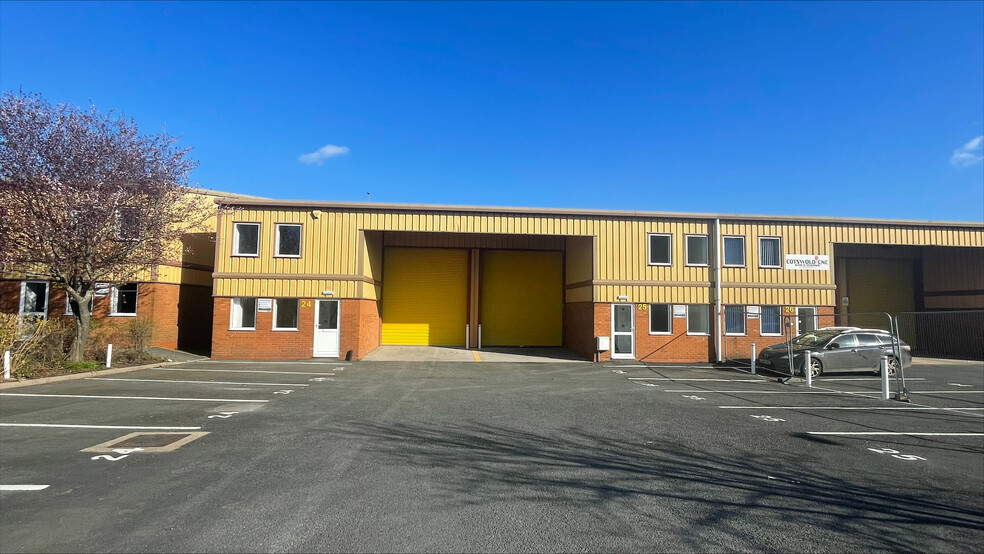 7 Aintree Rd, Pershore à louer - Photo de l’immeuble – Image 1 sur 9