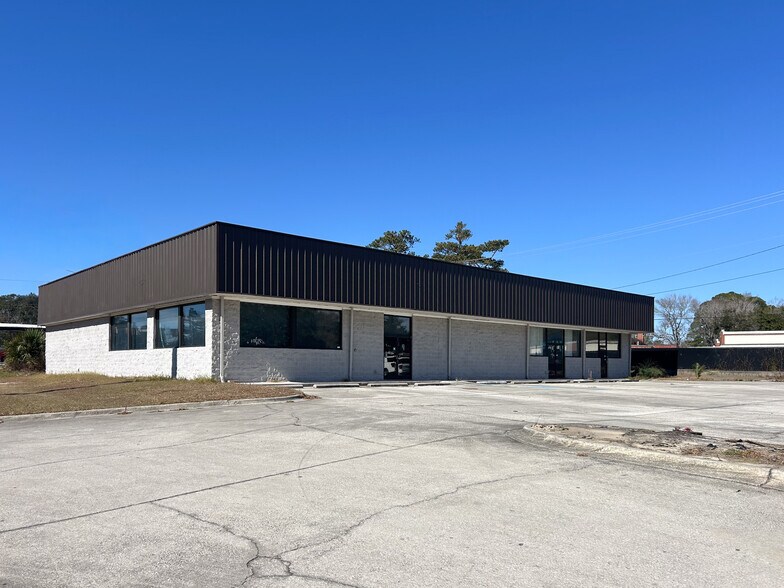 38 W De Renne Ave, Savannah, GA à louer - Photo de l’immeuble – Image 2 sur 13