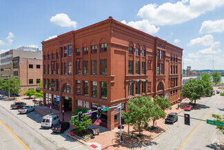 Plus de détails pour 131 W 2nd St, Davenport, IA - Bureau à louer