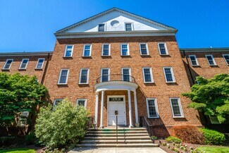 Plus de détails pour 313 Park Ave, Falls Church, VA - Bureau à vendre