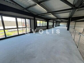 4 Impasse Joséphine Baker, Saint-Laurent-de-Mure à louer Photo intérieure– Image 1 sur 22