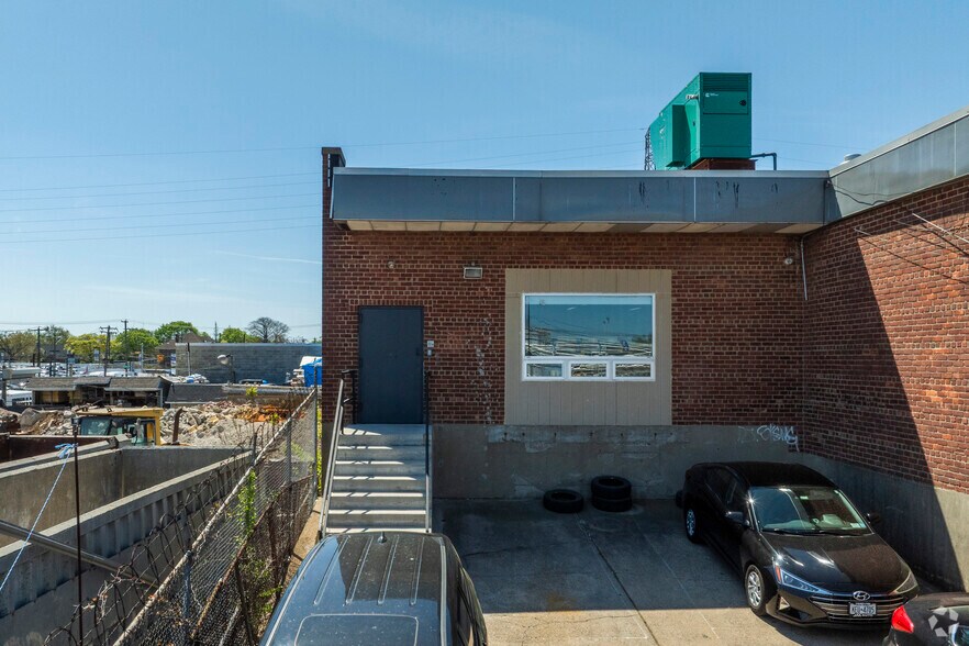 15-17 Hoover St, Inwood, NY à vendre - Photo de l’immeuble – Image 2 sur 7