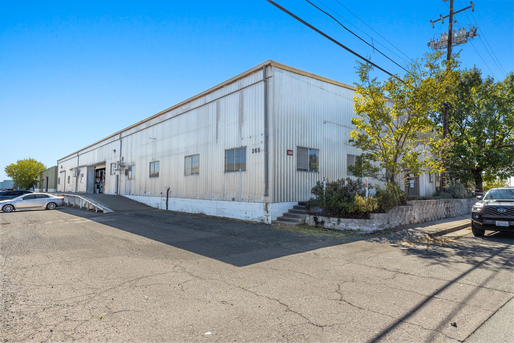 265 Boeing Ave, Chico, CA à louer Photo principale– Image 1 sur 11