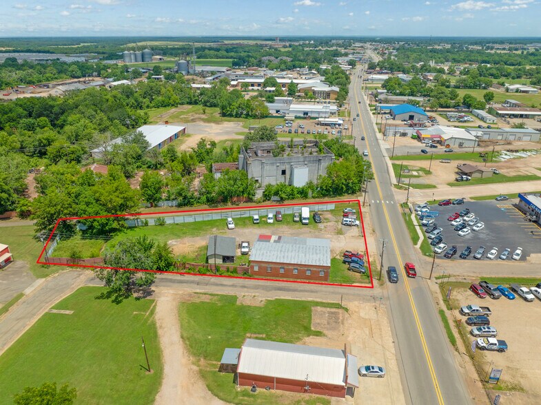1121 N Main St, Paris, TX à vendre - Photo de l’immeuble – Image 2 sur 23