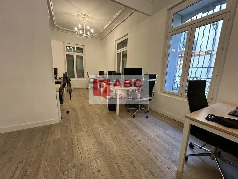 Bureau dans Montpellier à louer - Photo de l’immeuble – Image 1 sur 6