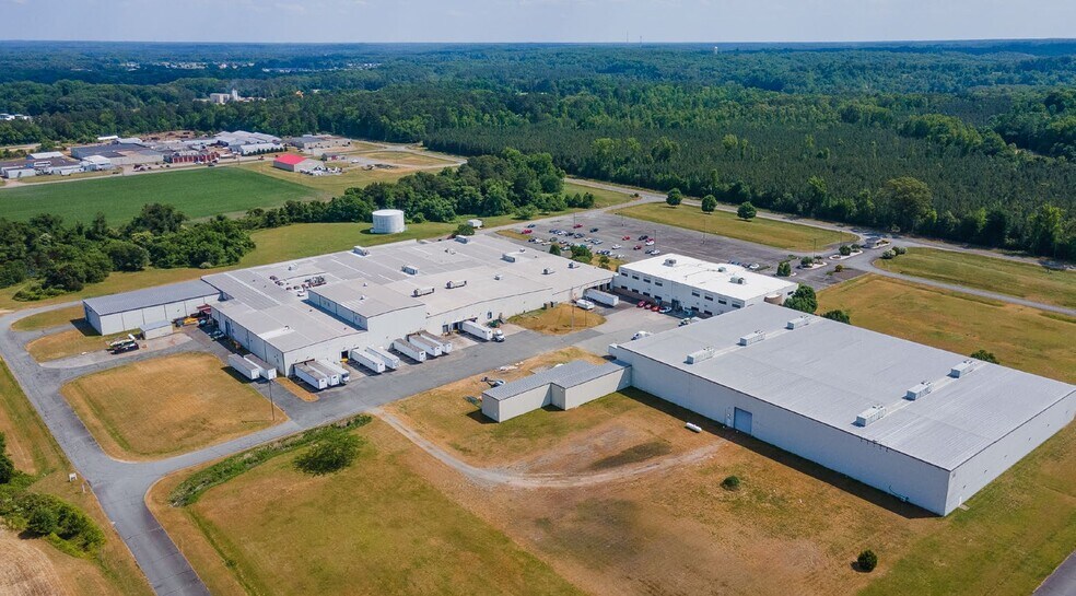 1290 Mt Landing Rd, Tappahannock, VA à vendre - Photo de l’immeuble – Image 3 sur 11