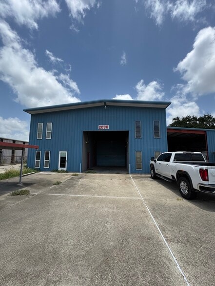 2038 Saratoga Blvd, Corpus Christi, TX à louer - Photo de l’immeuble – Image 2 sur 58