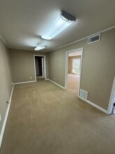 4500 N Classen Blvd, Oklahoma City, OK à louer Photo intérieure– Image 2 sur 5