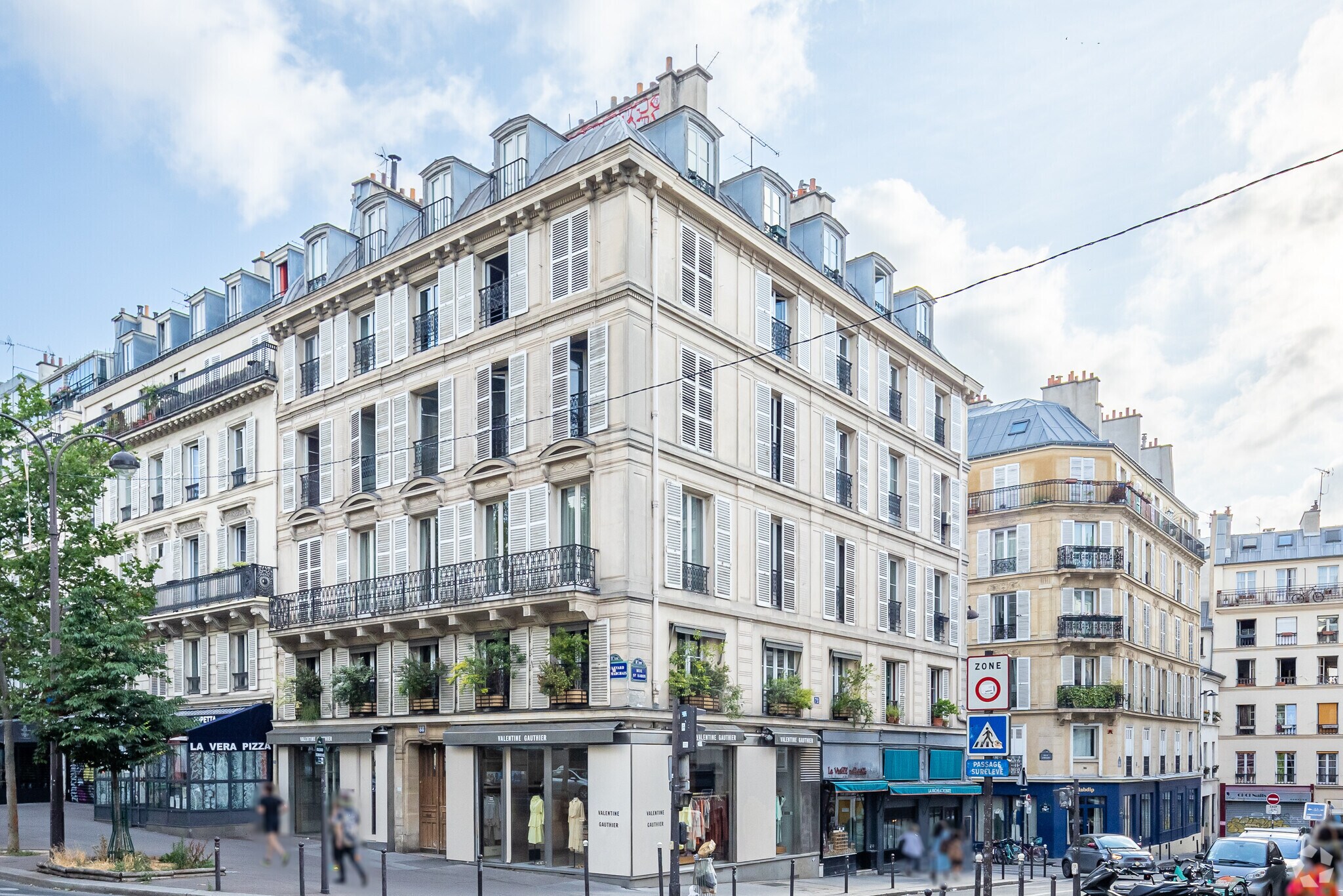 Immeuble residentiel dans Paris à vendre Photo principale– Image 1 sur 6
