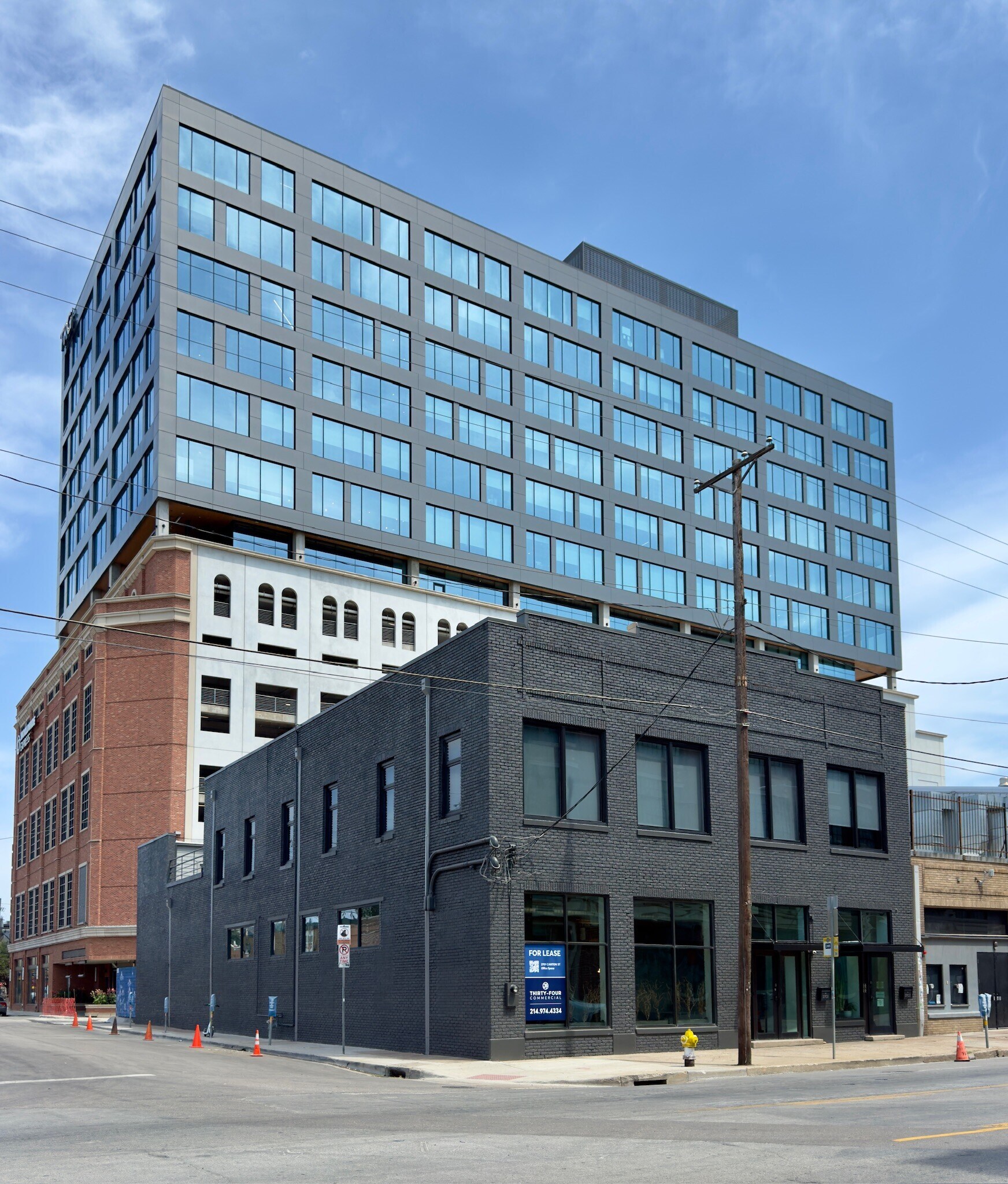 2701-2703 Canton St, Dallas, TX à louer Photo de l’immeuble– Image 1 sur 13