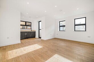 196 Kent House Rd, Beckenham à louer Photo intérieure– Image 1 sur 6