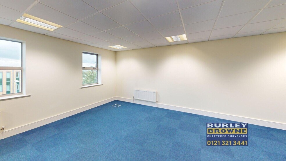 Buntsford Dr, Bromsgrove à louer - Photo de l’immeuble – Image 3 sur 10