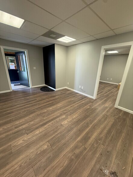 308 E Molloy Rd, Syracuse, NY à louer - Photo de l’immeuble – Image 3 sur 10