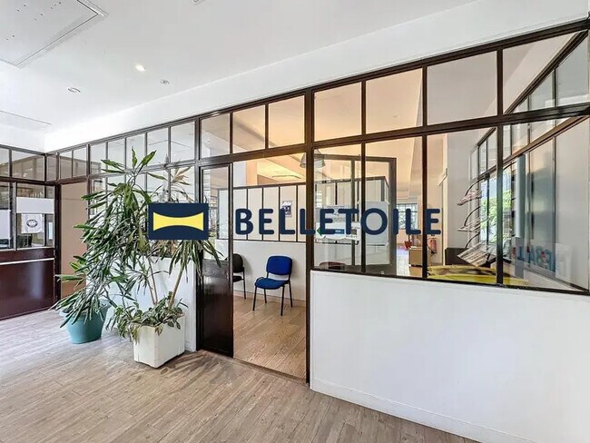 Plus de détails pour Bureau à louer
