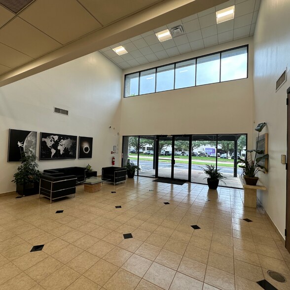 10615 Shadow Wood Dr, Houston, TX à louer - Photo intérieure – Image 3 sur 7