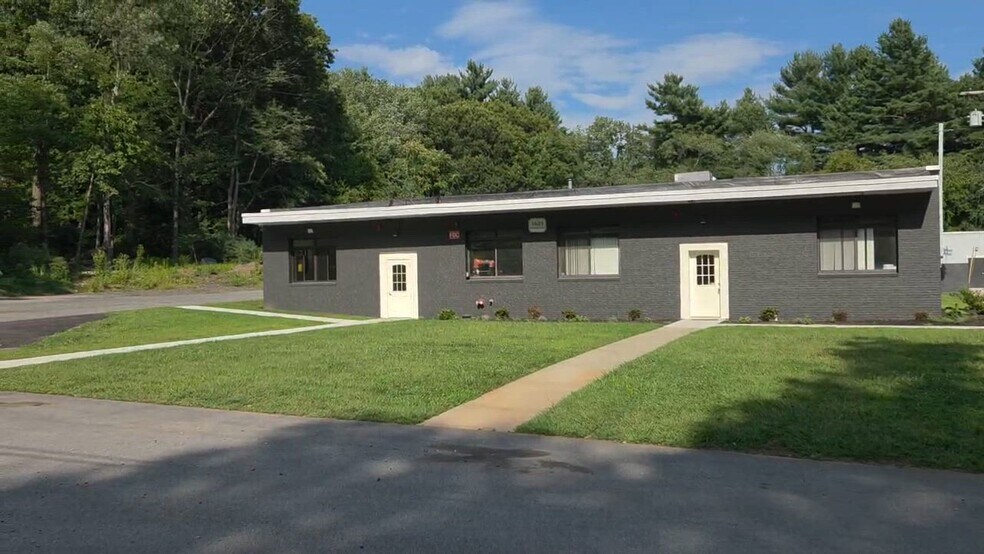 1625 Washington St, Holliston, MA à louer - Vidéo sur l’annonce professionnelle – Image 2 sur 26