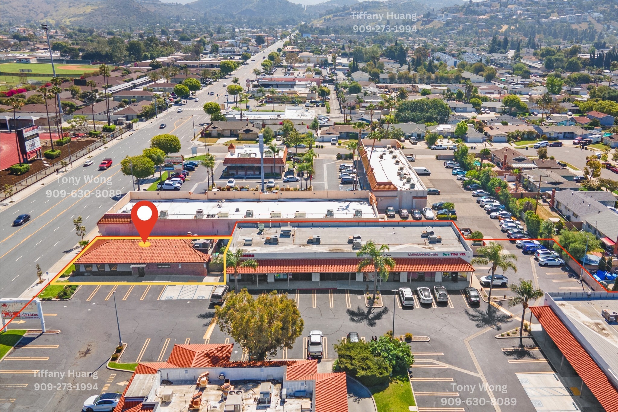 3512-3538 E Chapman Ave, Orange, CA à louer Photo intérieure– Image 1 sur 2