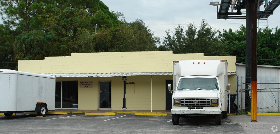 3620 S Manhattan Ave, Tampa, FL à vendre - Photo de l’immeuble – Image 2 sur 2