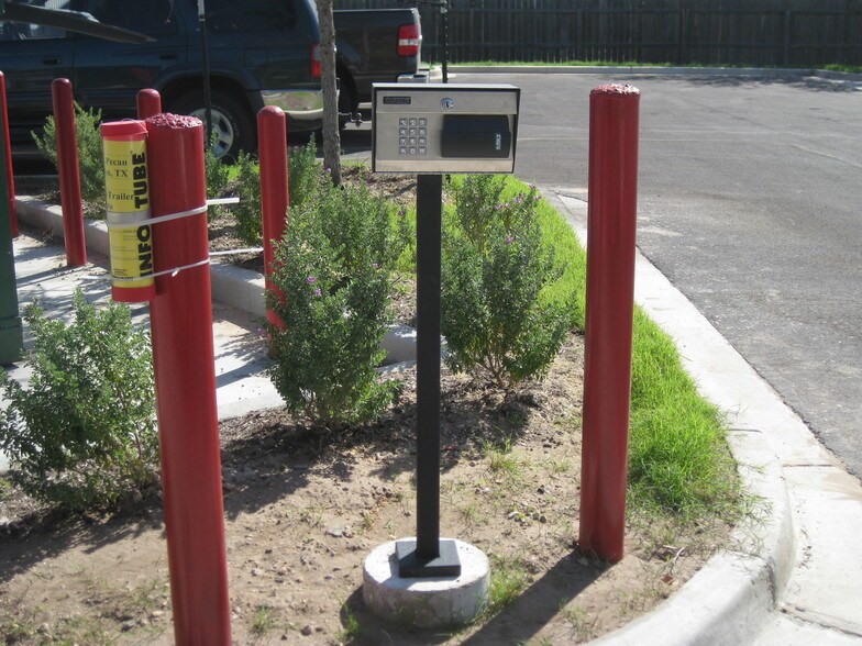 304 E Pecan, McAllen, TX à louer - Photo de l’immeuble – Image 2 sur 9