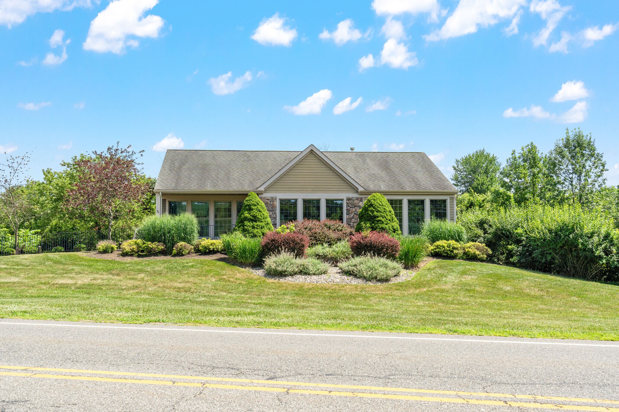 5 Plains Rd, Augusta, NJ à vendre Photo de l’immeuble– Image 1 sur 12