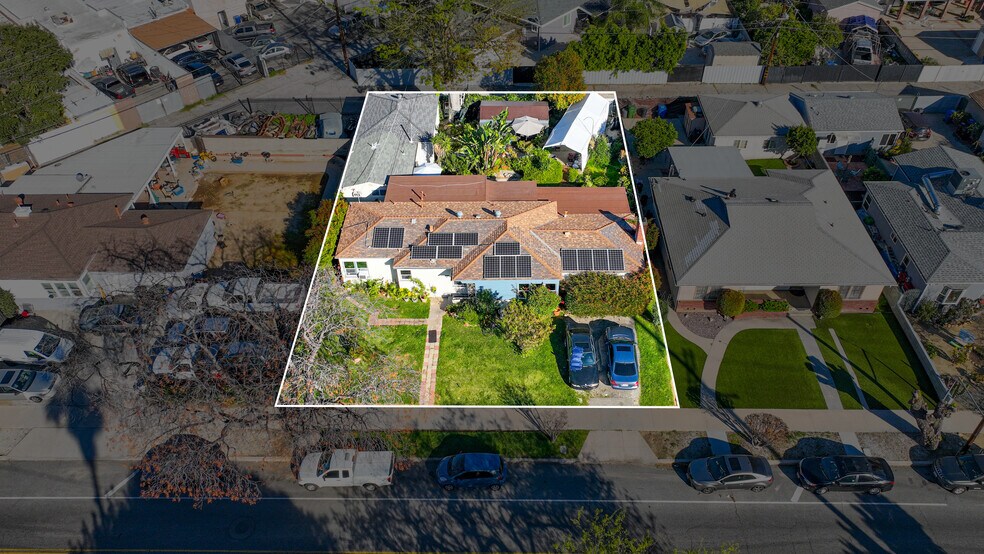 6254 Cahuenga Blvd, North Hollywood, CA à vendre - Photo de l’immeuble – Image 2 sur 22