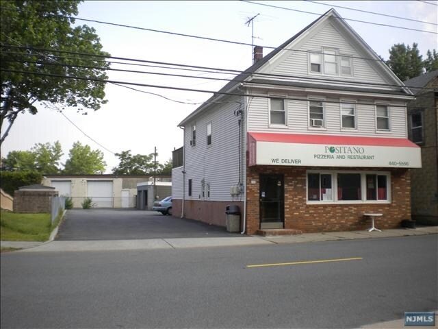107 Washington Ave, Little Ferry, NJ à vendre Photo principale– Image 1 sur 13