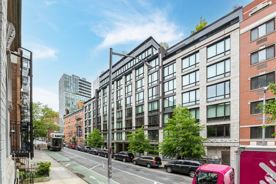 208 E 14th St, New York, NY à vendre - Photo principale – Image 1 sur 9