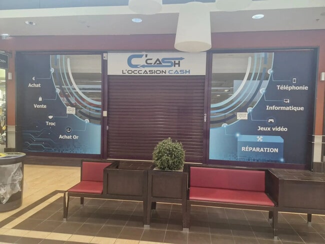 Plus de détails pour Local commercial à louer