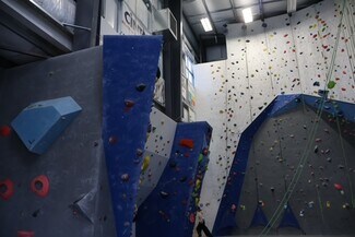 Plus de détails pour 1403 Rainbow Dr, Gadsden, AL - Sports et loisirs à vendre