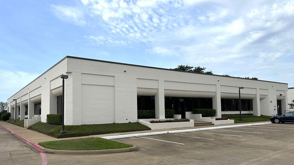 1220 E Campbell Rd E, Richardson, TX à louer - Photo de l’immeuble – Image 2 sur 10