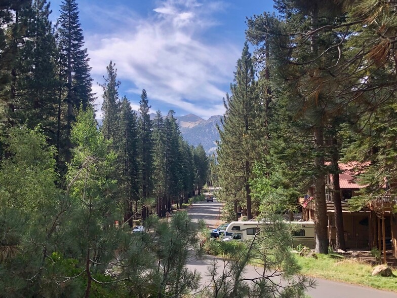 198 Grindelwald Rd, Mammoth Lakes, CA à vendre - Autre – Image 1 sur 1