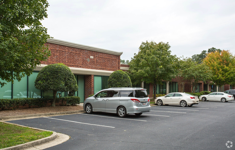 3050 Royal Blvd S, Alpharetta, GA à louer - Photo de l’immeuble – Image 1 sur 13