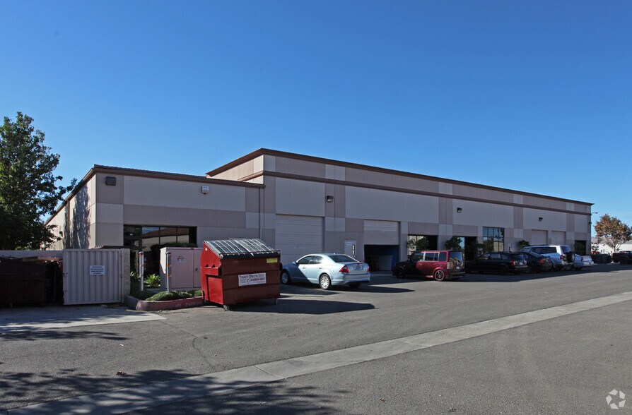 3502 Mars Way, Tracy, CA à louer - Photo de l’immeuble – Image 2 sur 2
