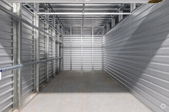 2320 E Mall Dr, Fort Myers, FL à louer Photo intérieure– Image 1 sur 3