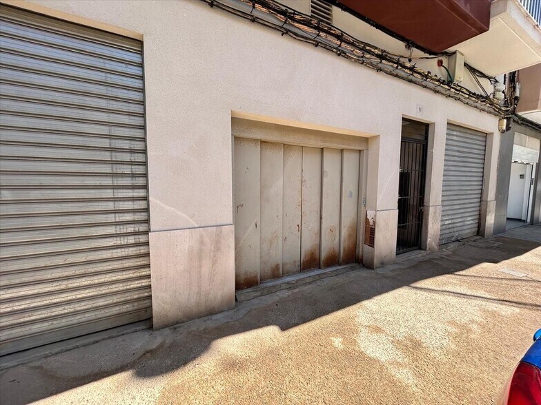 Local commercial dans Algemesí à vendre - Photo de l’immeuble – Image 2 sur 11