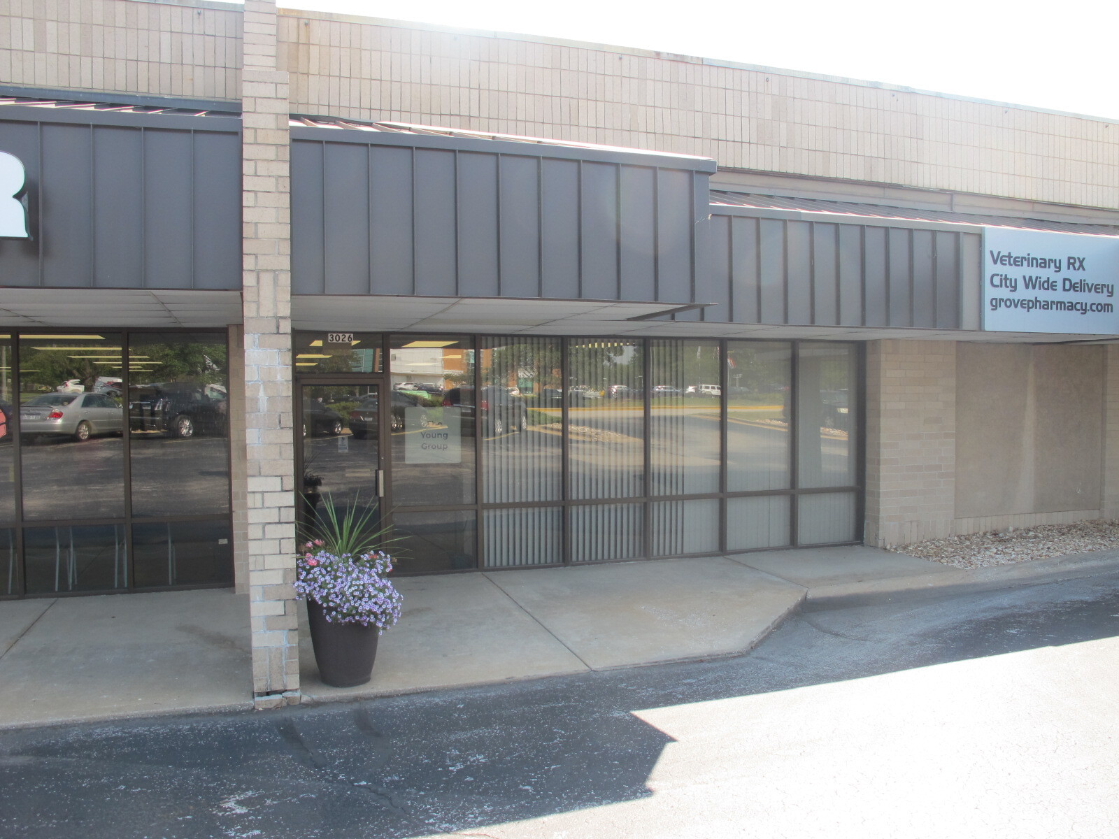 3010-3050 S National, Springfield, MO à louer Photo de l’immeuble– Image 1 sur 6